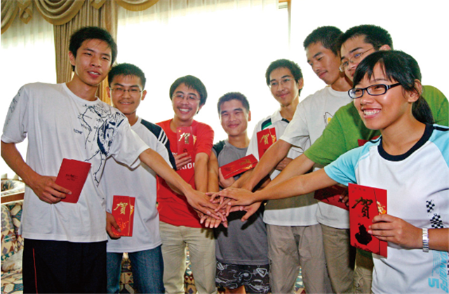 28年，公益慈善4001百老汇是认真的！