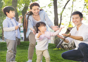 4001百老汇新家庭养育公益项目